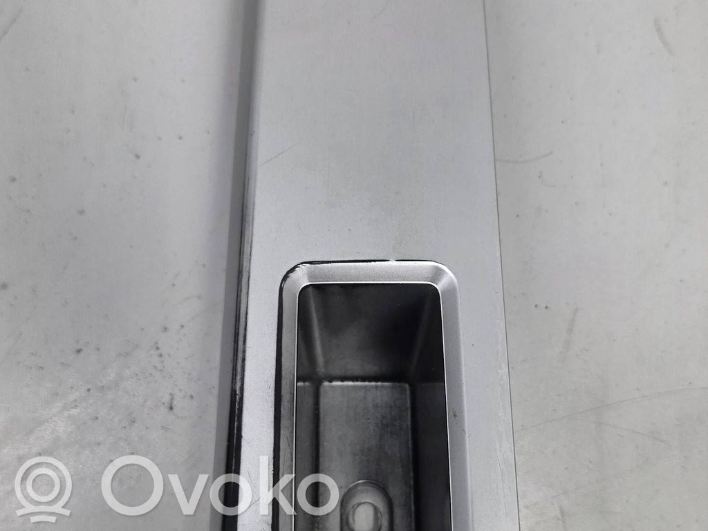 Mazda 5 Front door interior handle trim 