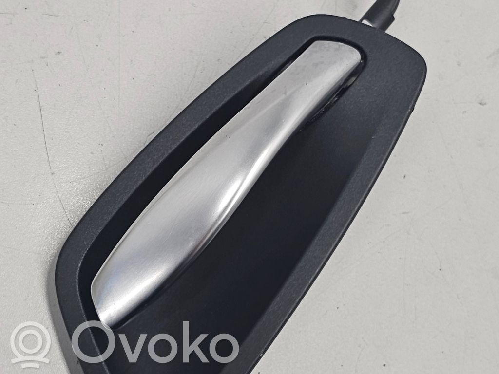 Etuoven sisäkahva   840225,52621810,7059667