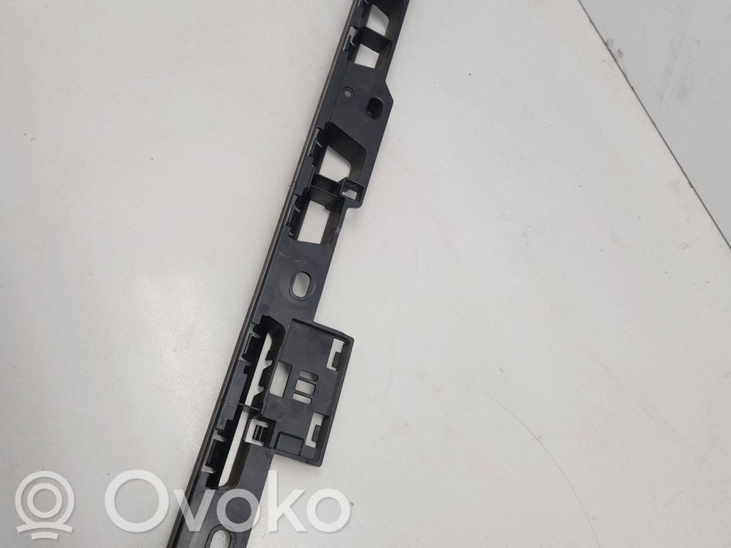 Porsche Macan (95B) Sill supporting ledge 