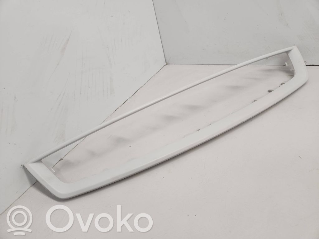Ford Focus Front bumper upper radiator grill 
