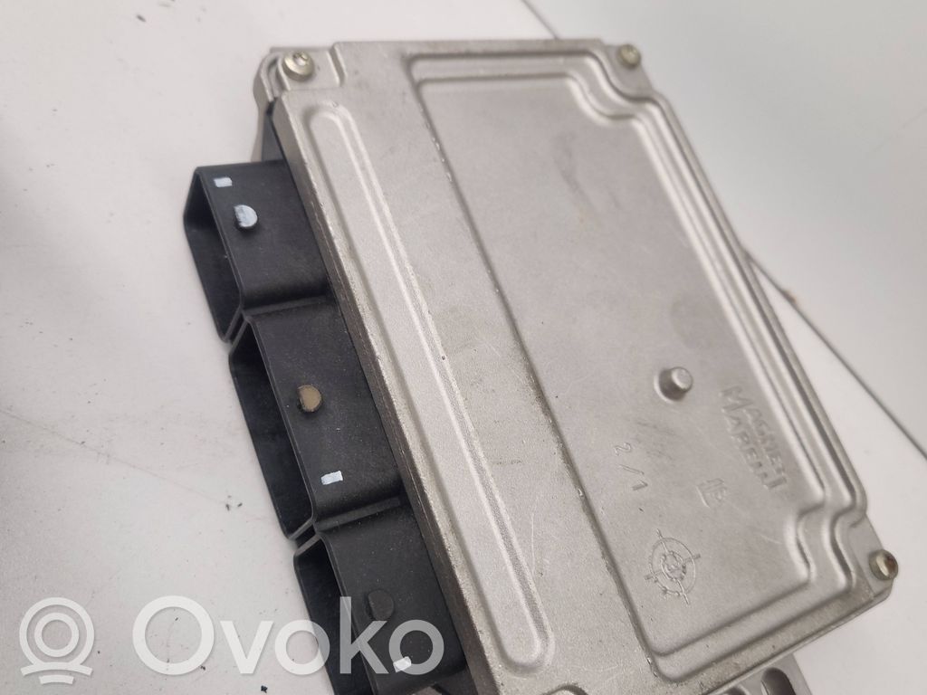 Peugeot 407 Engine control unit/module 