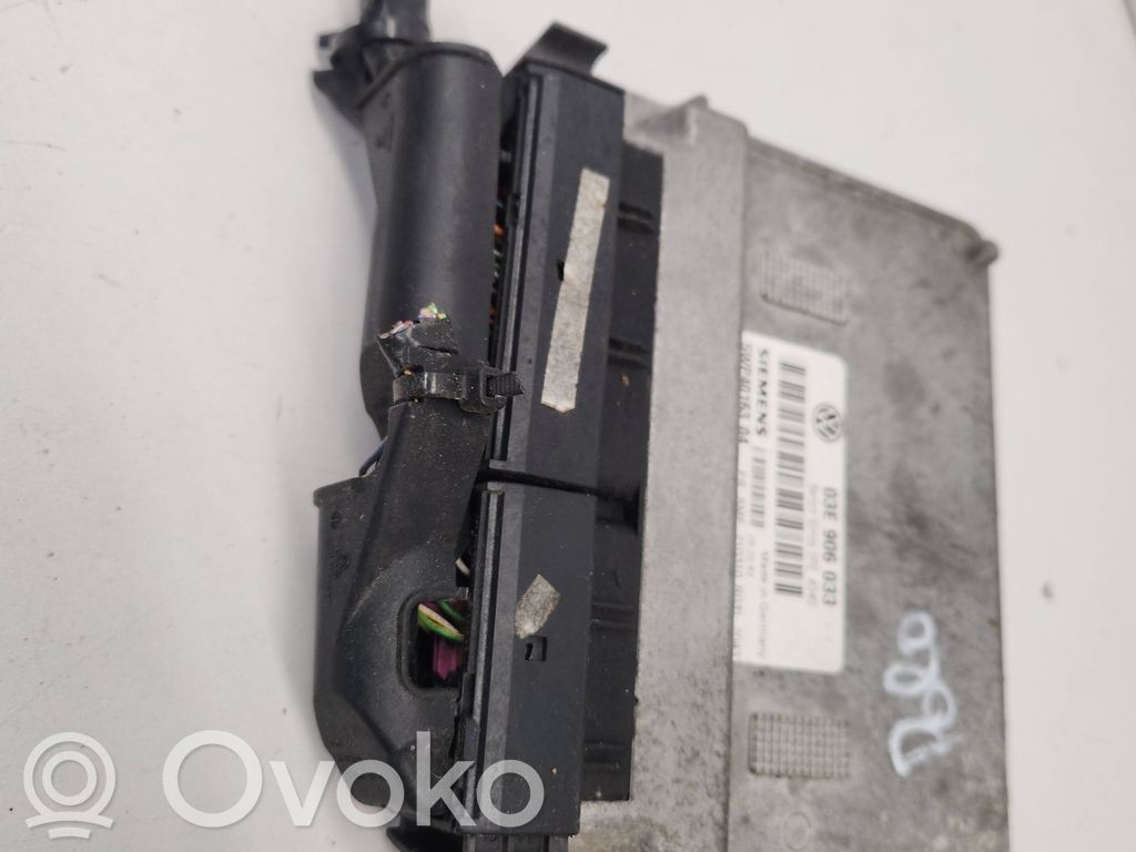Volkswagen Polo IV 9N3 Centralina/modulo del motore 