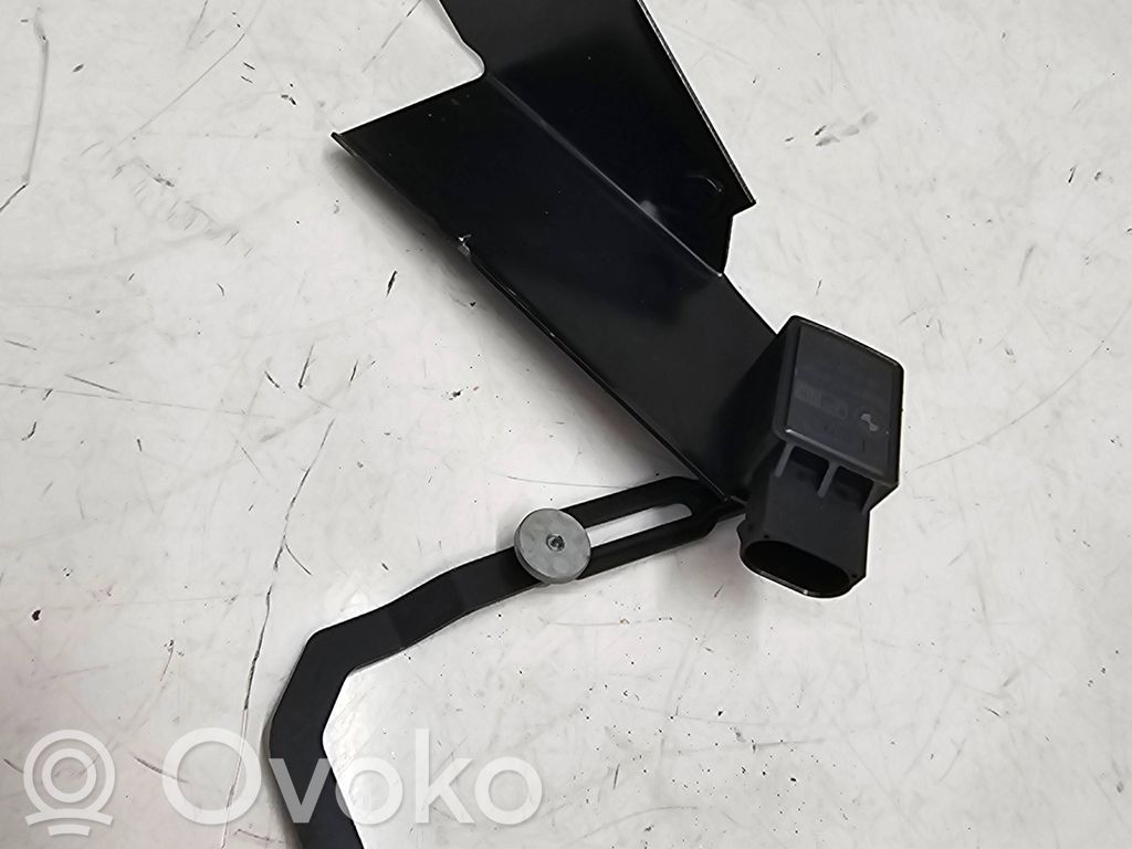 Sensor Heckklappe Kofferraumdeckel   8268997