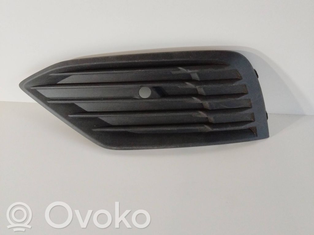 Atrapa chłodnicy / Grill   31688824