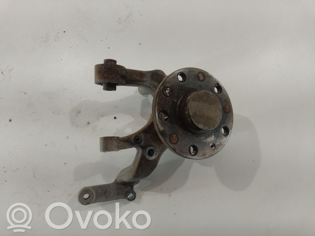 Volkswagen Golf VI Zwrotnica koła tylnego 