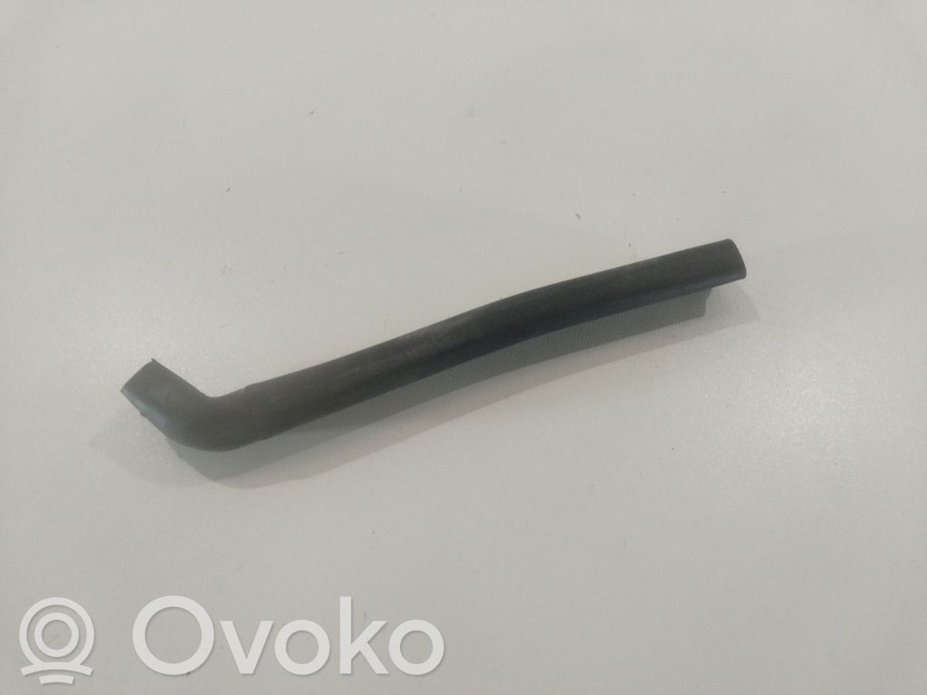 BMW 3 E90 E91 Kita variklio skyriaus detalė 