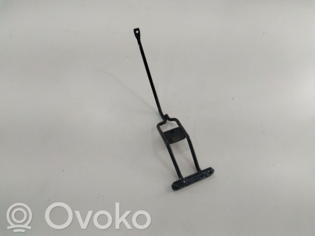 BMW 3 E90 E91 Radiator support slam panel bracket 