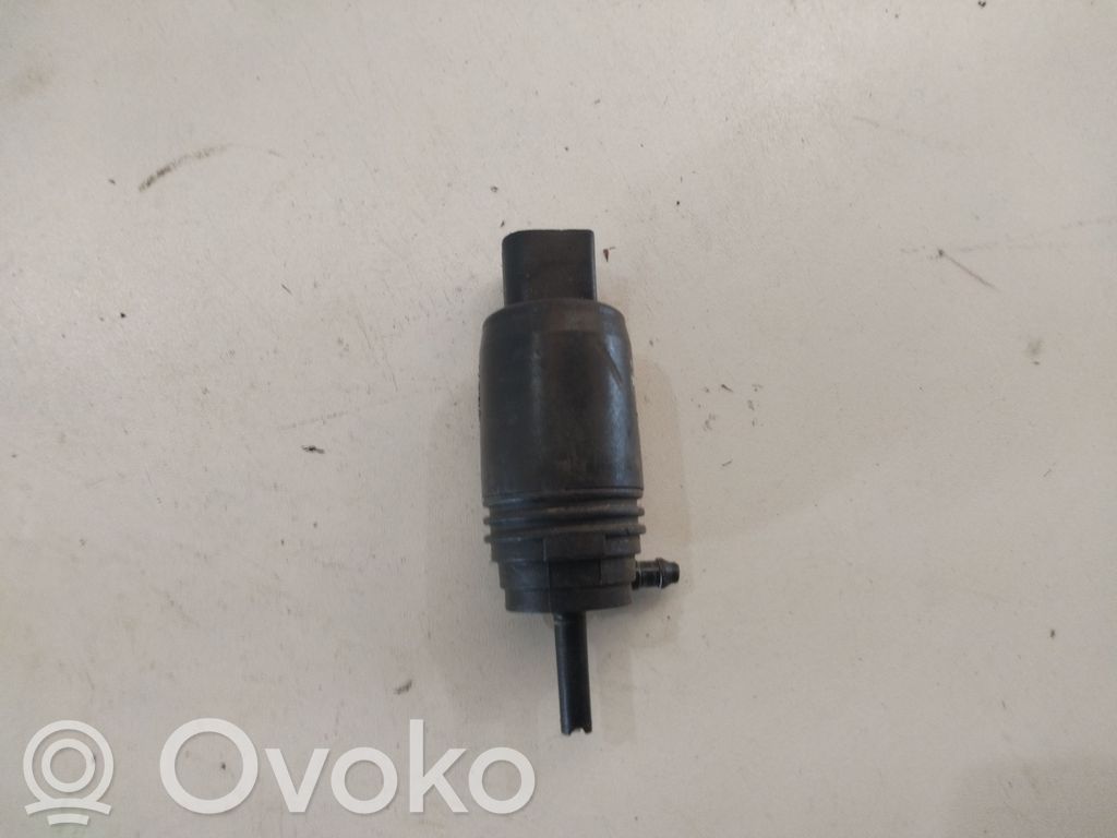 Windscreen/windshield washer pump   7199567,23537610