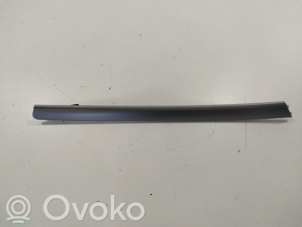 Audi A5 8T 8F Listwa tapicerki drzwi przednich 