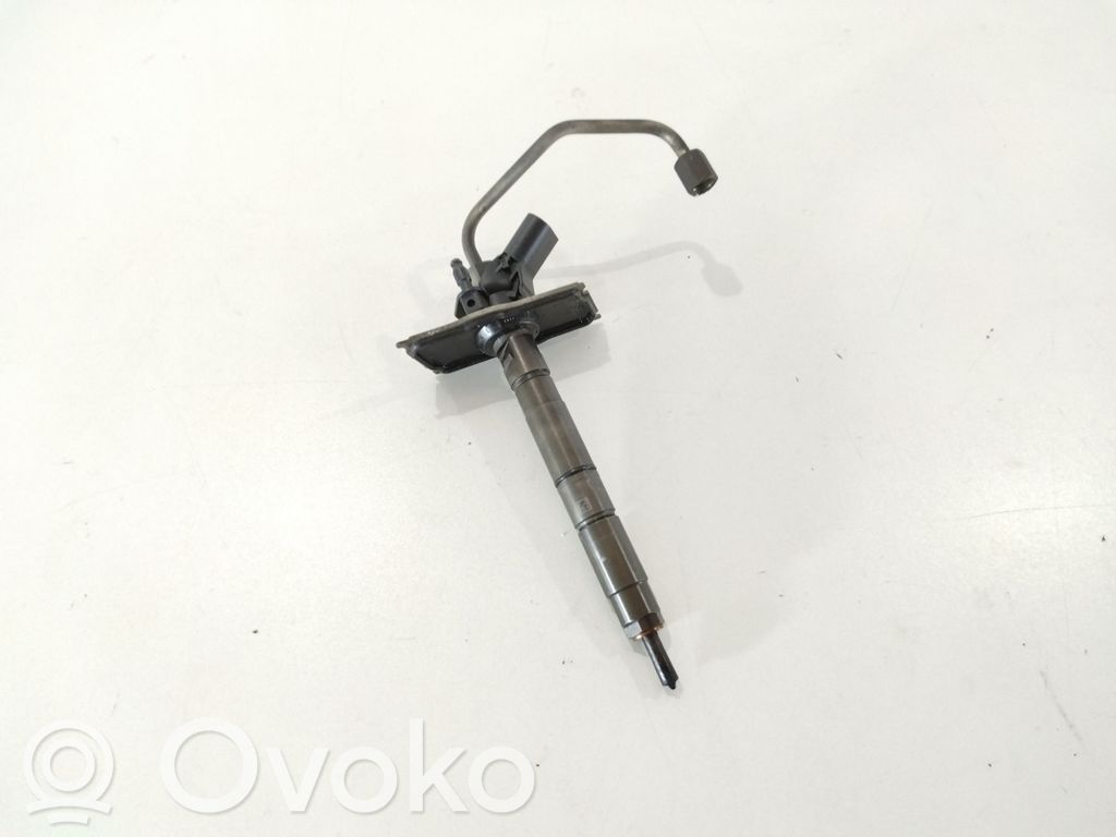 Audi A6 S6 C6 4F Fuel injector 