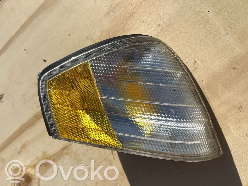 Mercedes-Benz SL R129 Kierunkowskaz przedni 