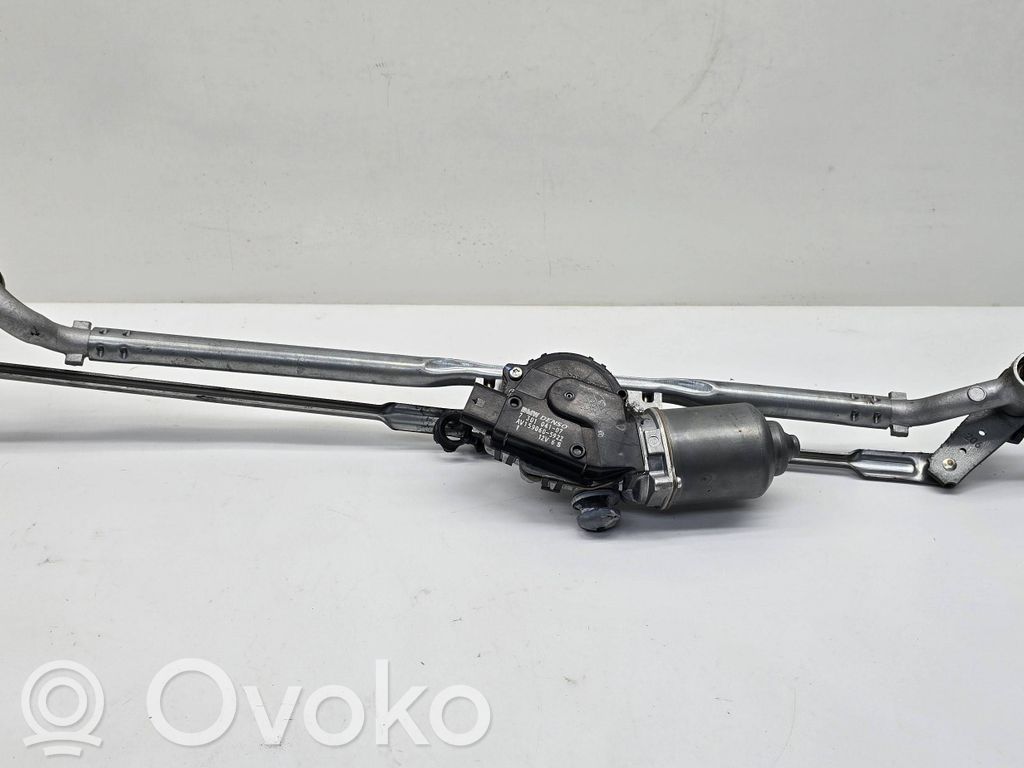 Mini One - Cooper F56 F55 Front wiper linkage and motor 