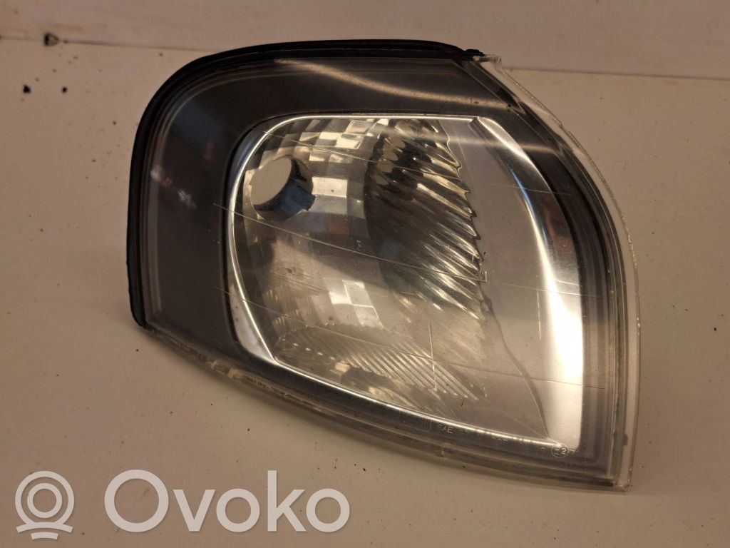 Volvo S80 Front indicator light 
