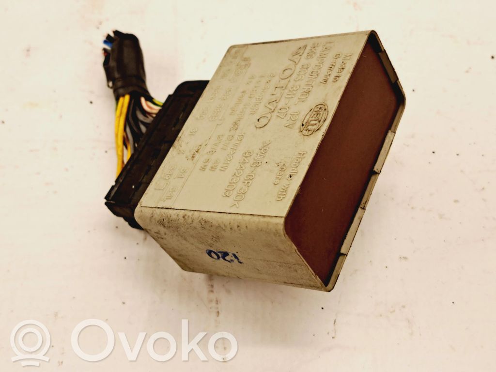 Volvo S70  V70  V70 XC Light module LCM 