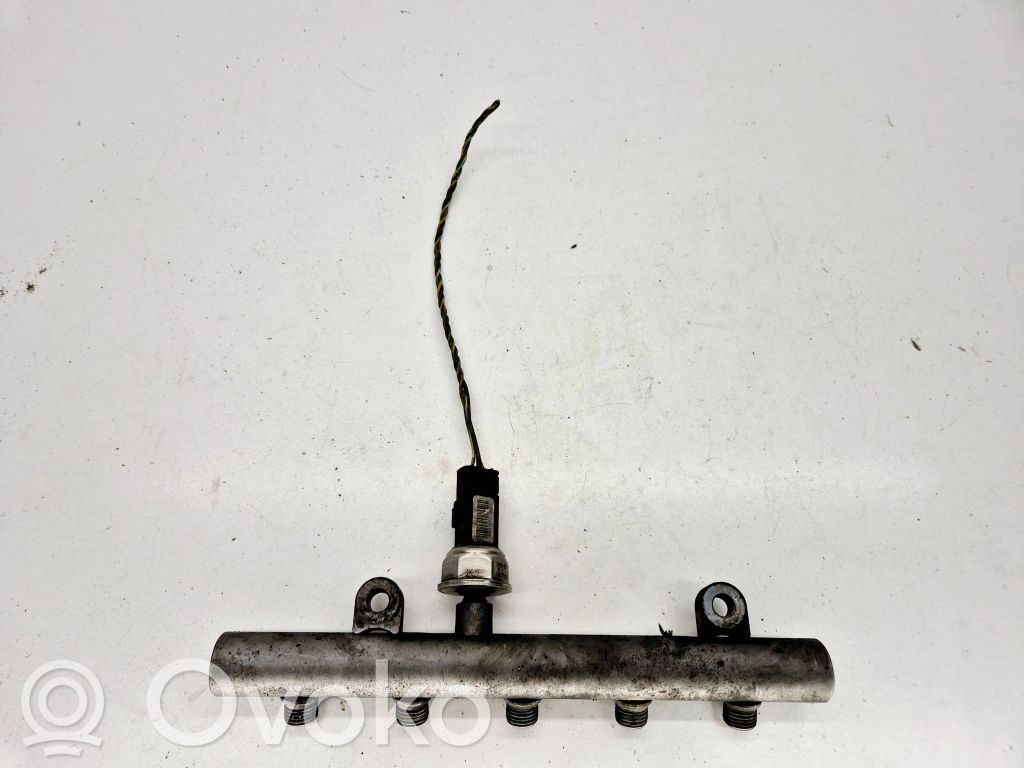 Volvo V50 Fuel main line pipe 