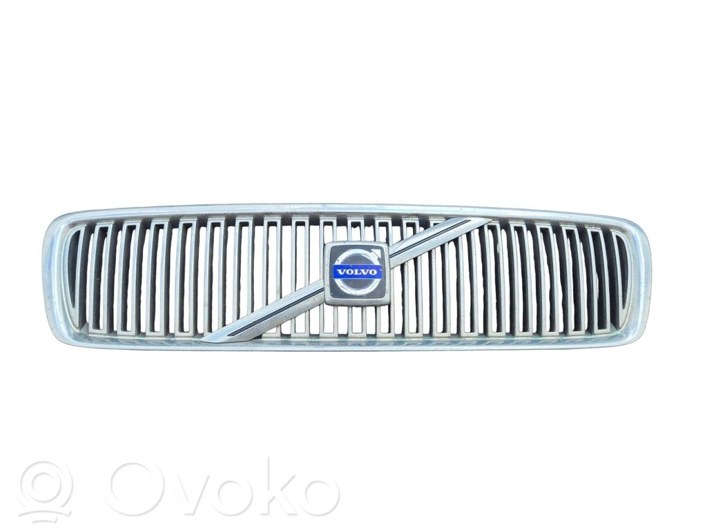 Volvo V70 Front bumper upper radiator grill 