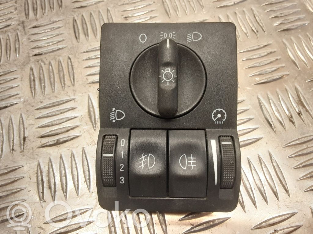 Opel Corsa C Light switch 