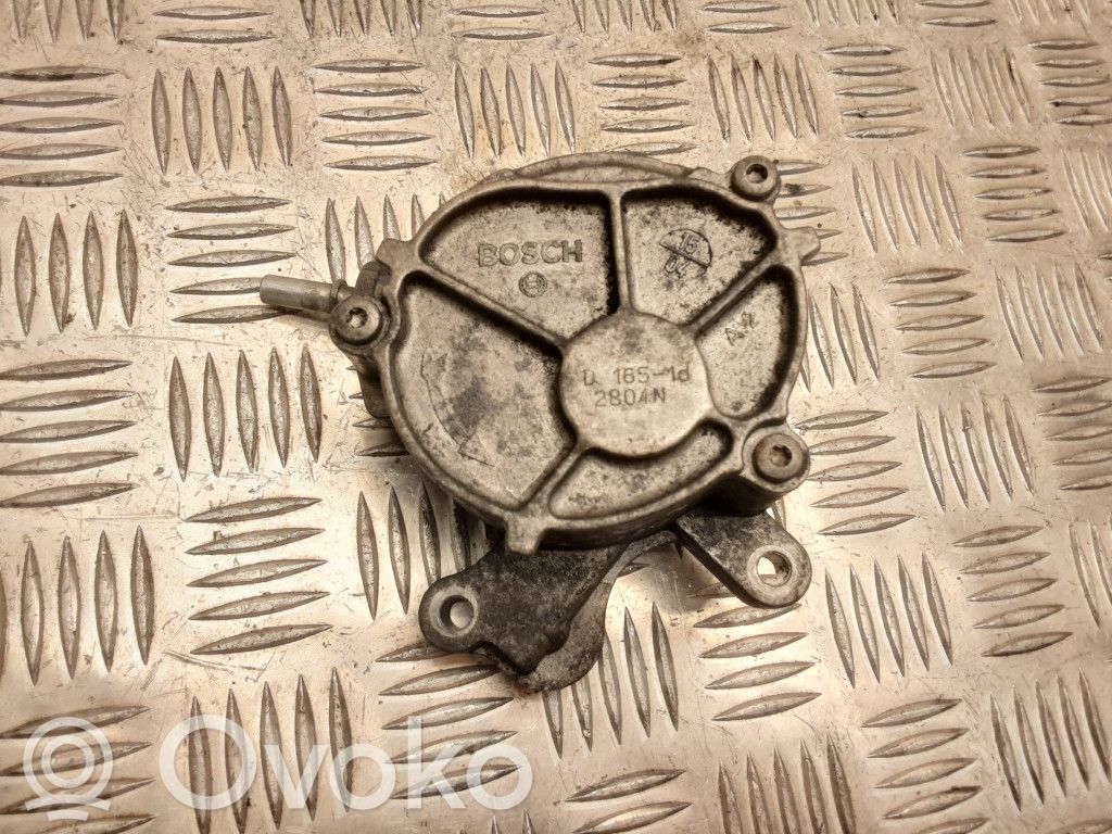 Peugeot 407 Vacuum pump 