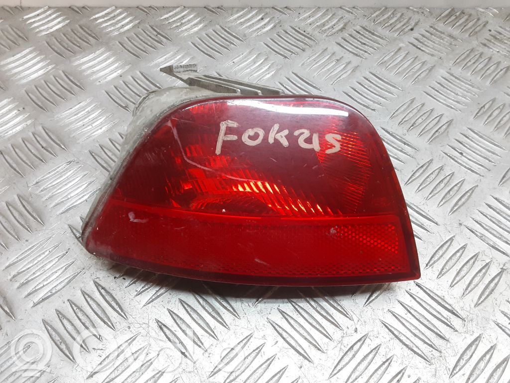 Ford Focus Rear bumper light 