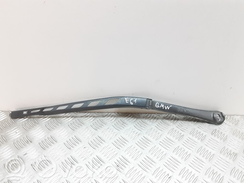 BMW 5 E60 E61 Wischerarm vorne 