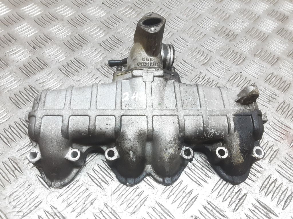 Audi A6 S6 C4 4A Colector de admisión 