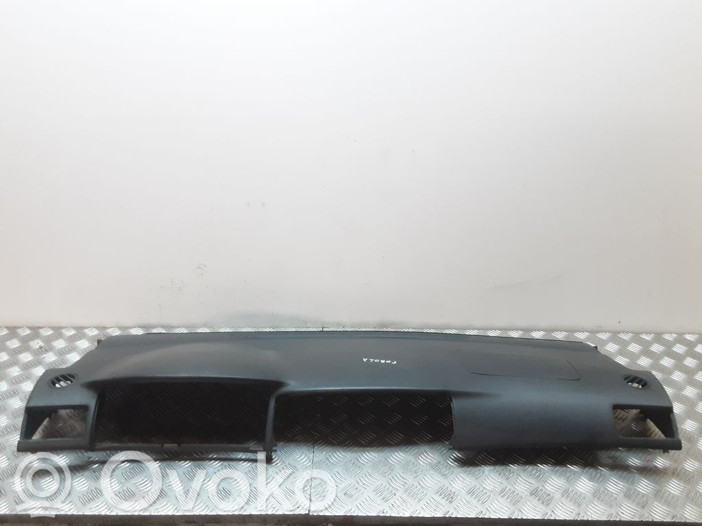 Toyota Corolla E120 E130 Panelė 
