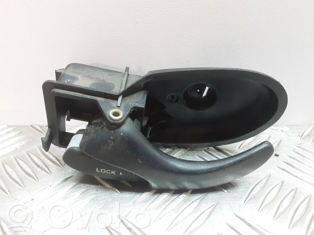 Ford Focus Front door interior handle 