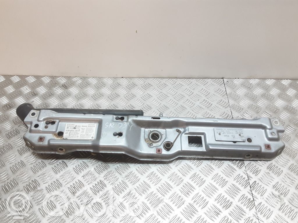 Opel Corsa C Radiatoru paneļa augšējā daļa (televizors) 