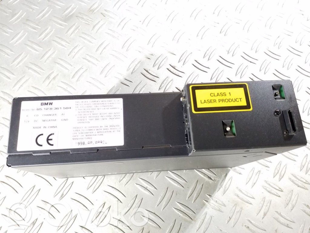 CD/DVD changer   65128361584,8364931
