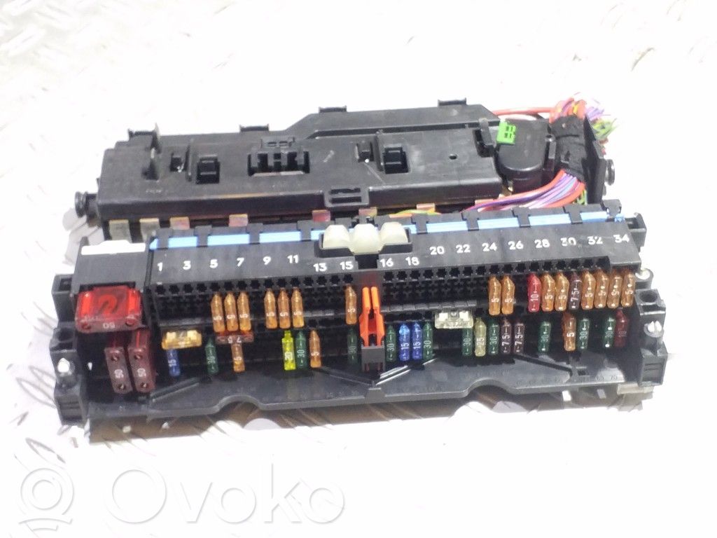 BMW 3 E46 Drošinātāju bloks 