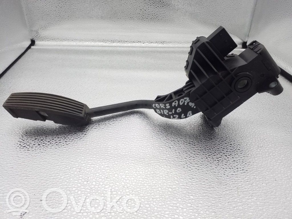 Opel Corsa D Pedal del acelerador 