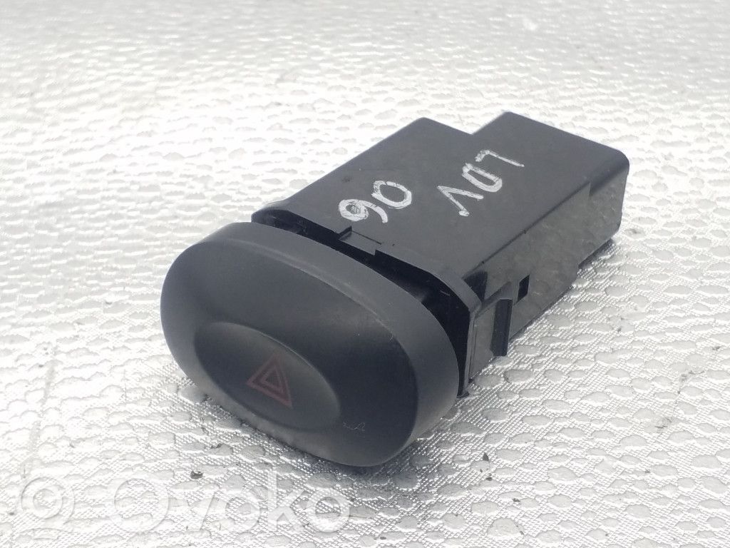 Hazard light switch   864W0140