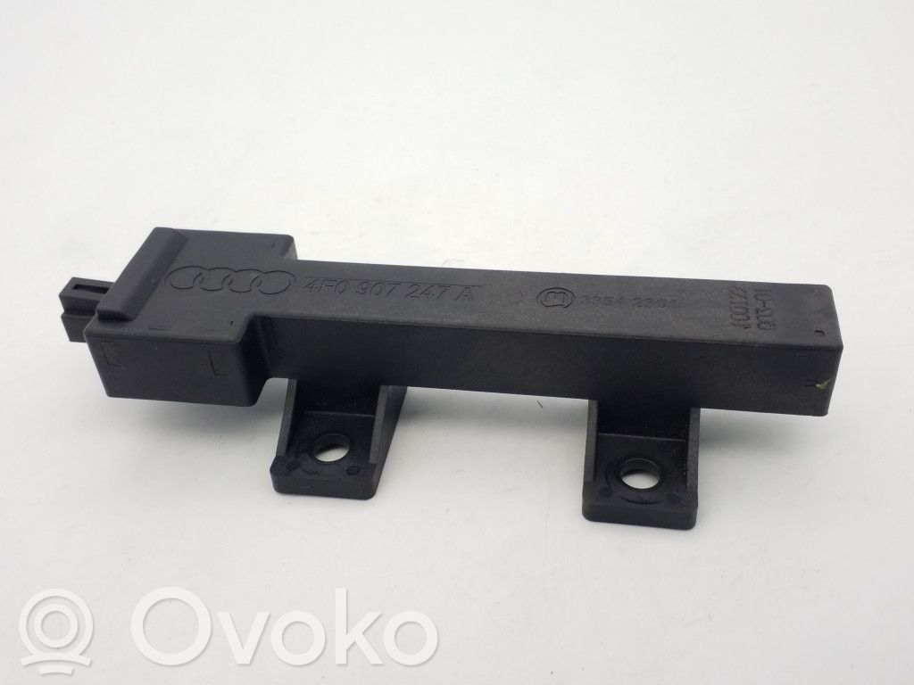 Antenos stiprintuvas   4F0907247A,33542301