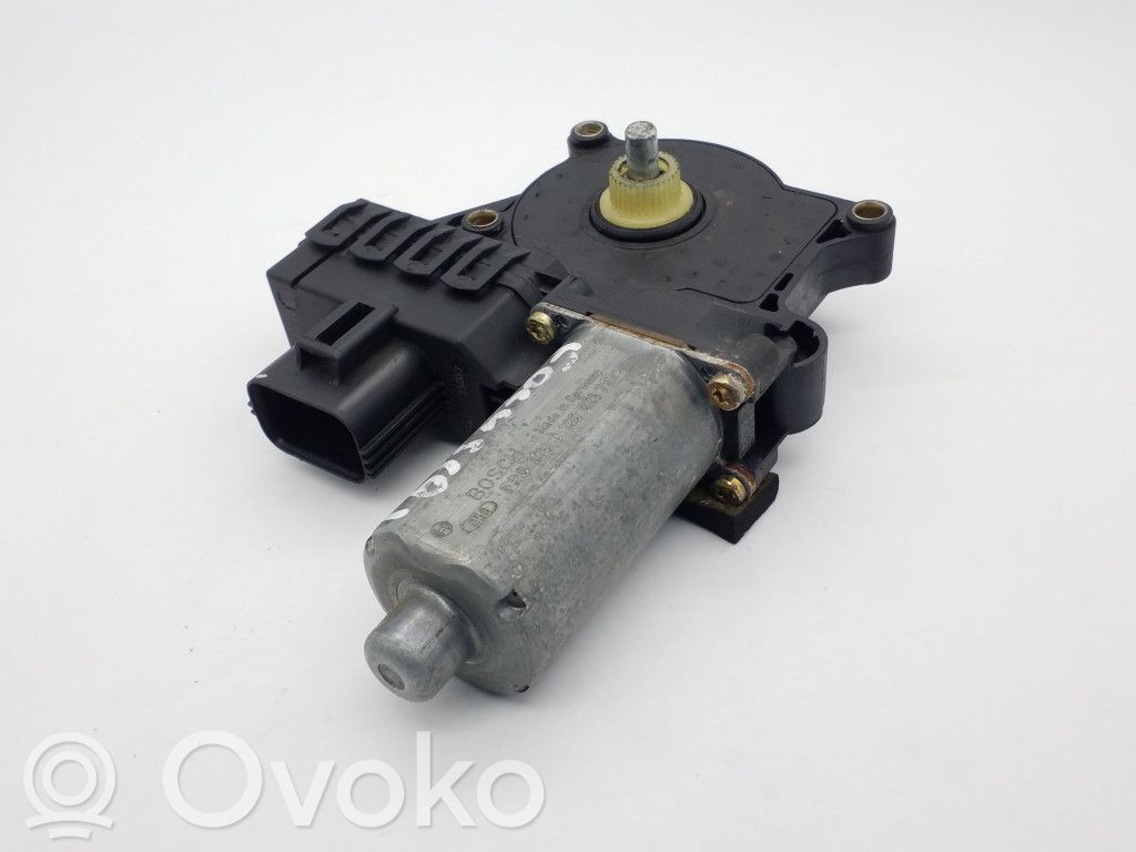 Etuoven ikkunan nostomoottori   0130821757