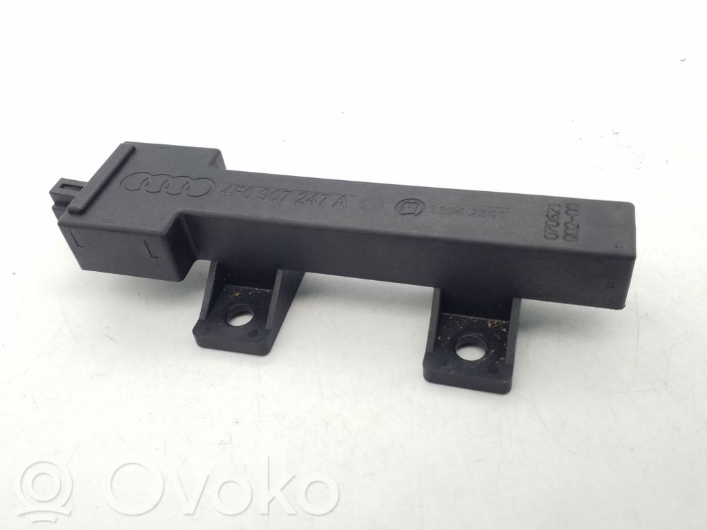 Antenos stiprintuvas   4F0907247A,33542301