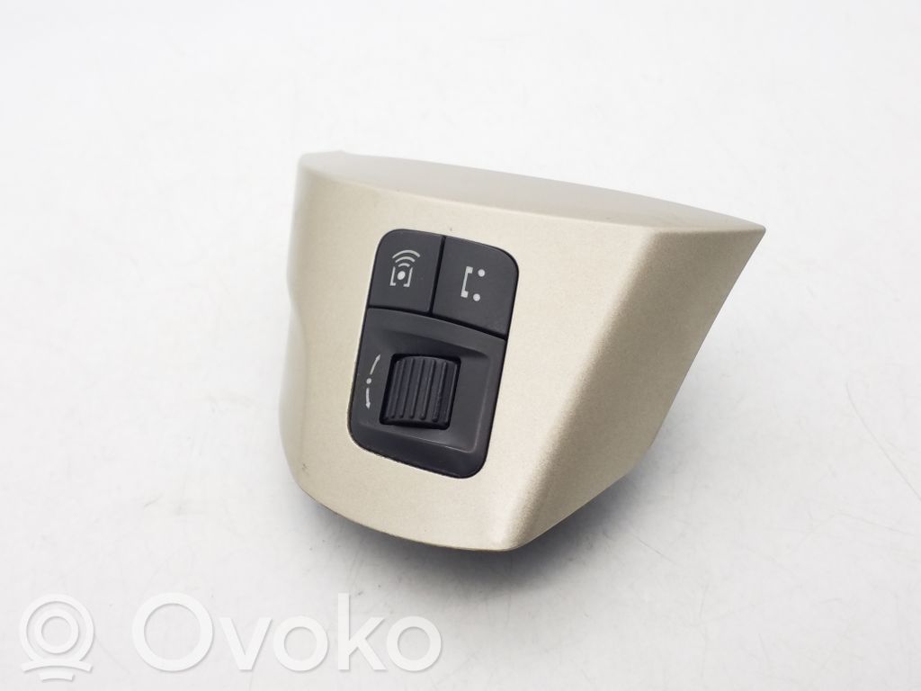 Opel Corsa D Steering wheel buttons/switches 