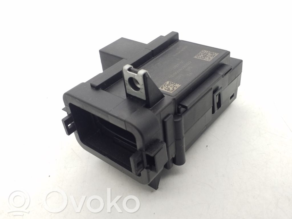 Audi A4 S4 B8 8K Užvedimo spynelė 