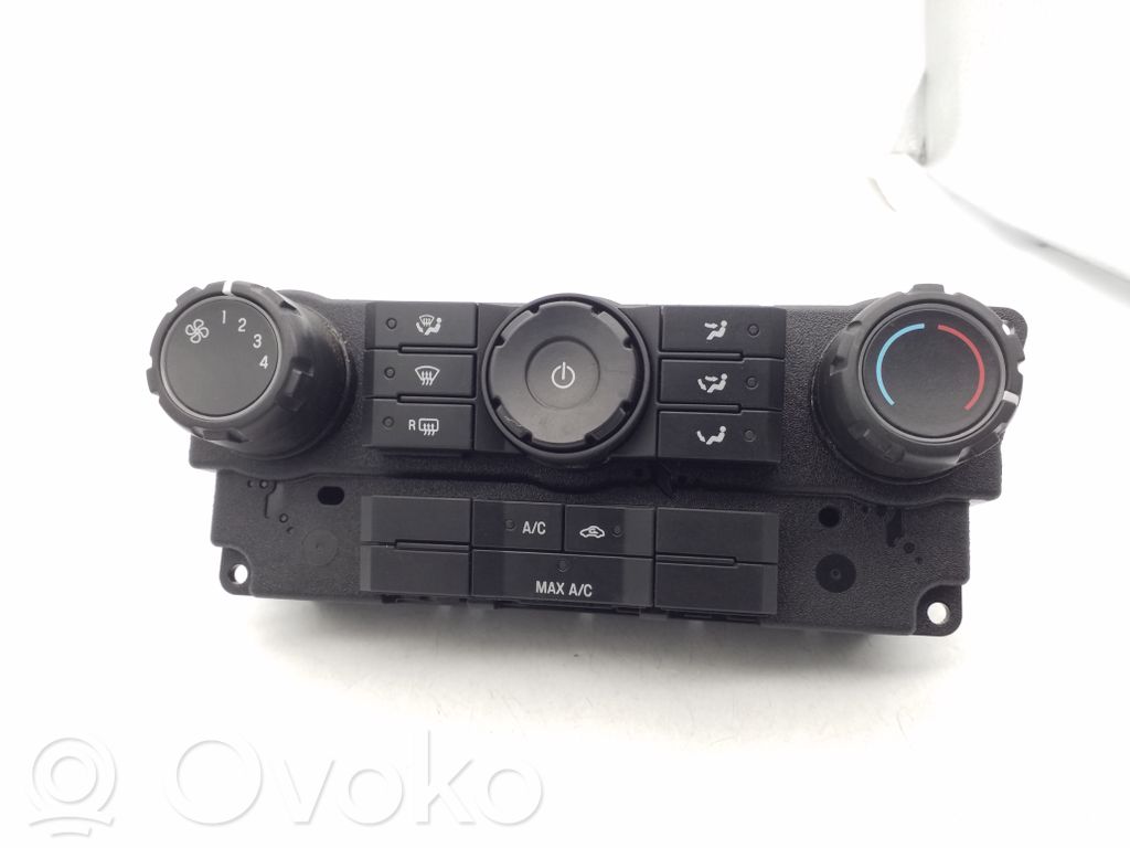 Climate control unit   8L8419980AL