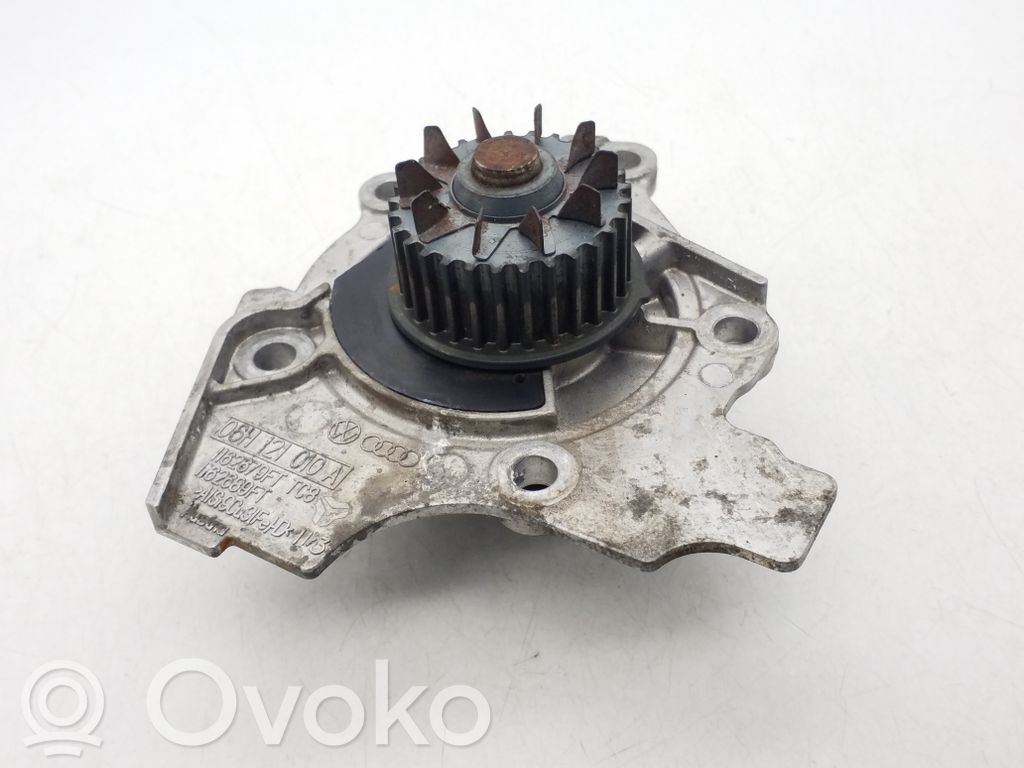 Audi A4 S4 B8 8K Bomba de agua 