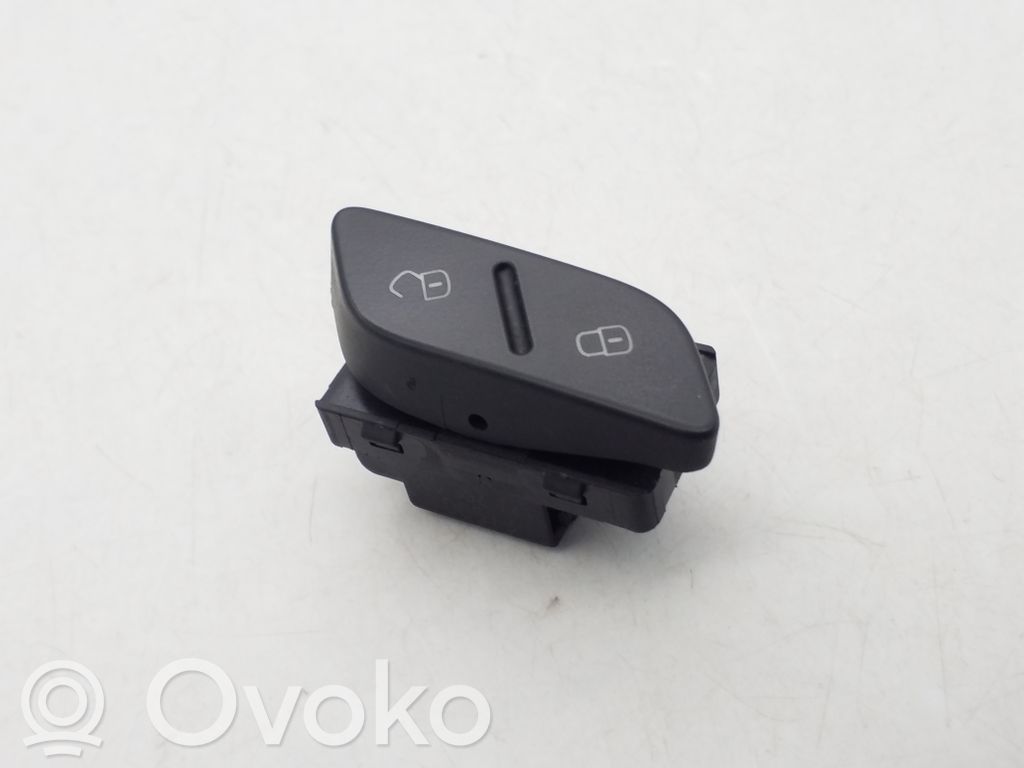 Volkswagen Jetta VI Central locking switch button 