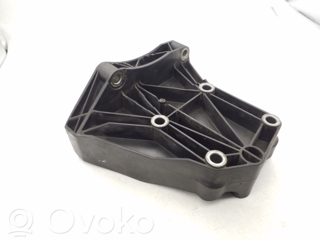 BMW 5 E60 E61 A/C compressor mount bracket 