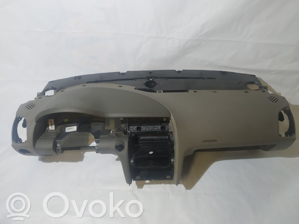 Dashboard   4L1858041