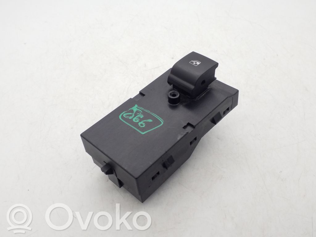 Buick Encore I Electric window control switch 