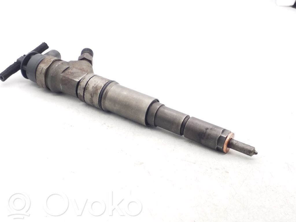 Fuel injector   7794652,0445110212