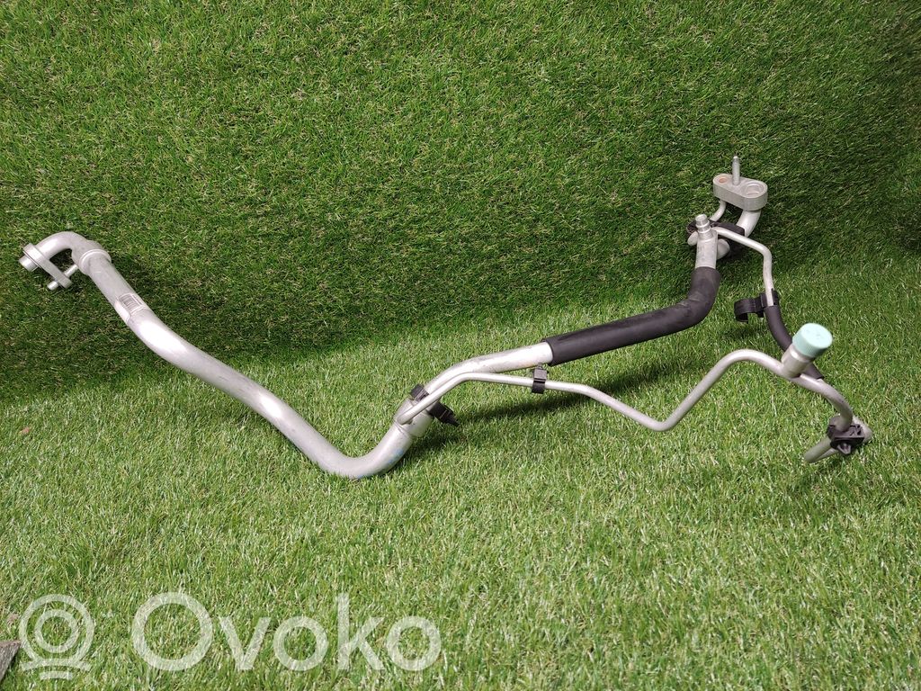 Ilmastointilaitteen putki (A/C)   95352965