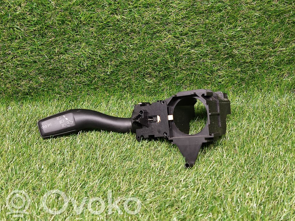 Audi A4 S4 B7 8E 8H Indicator stalk 