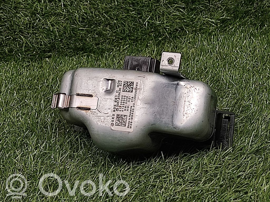 Volkswagen Jetta VI Ohjauspyörän lukitus 