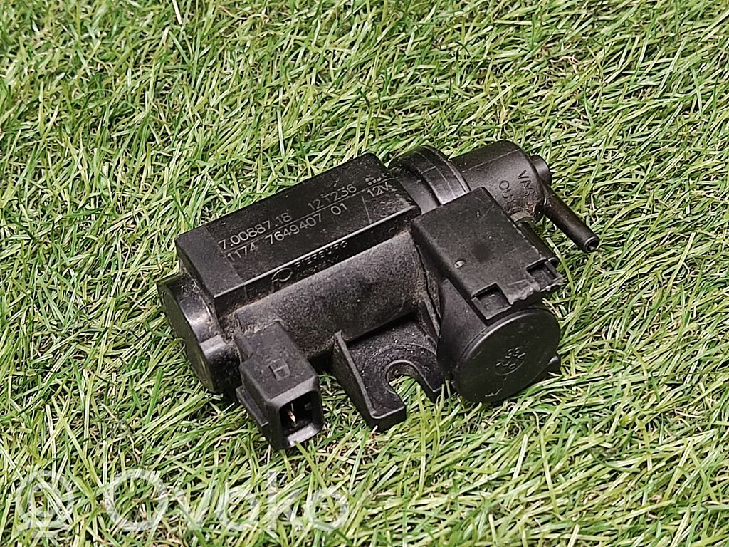 BMW 5 F10 F11 Valve vacuum 
