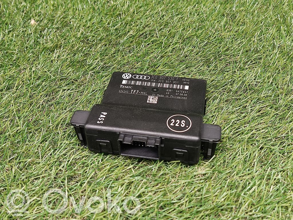 Volkswagen PASSAT CC Gateway control module 