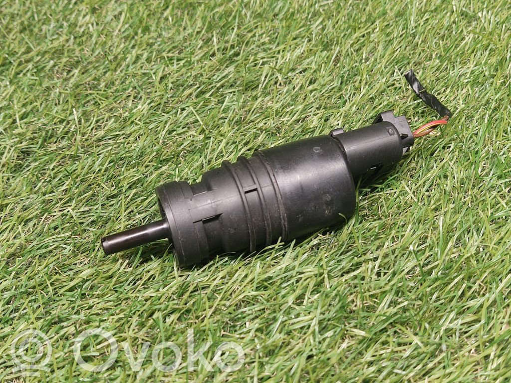 Buick Encore I Windscreen/windshield washer pump 